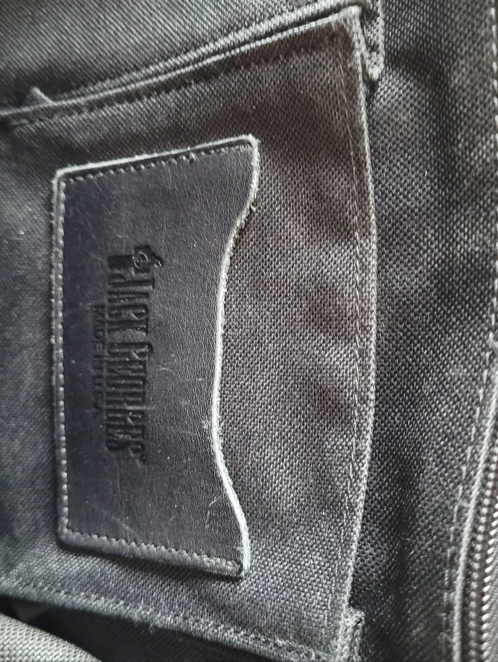 Jack Georges Classic Black Men's Shoulder Bag - Sleek Professional Carry
